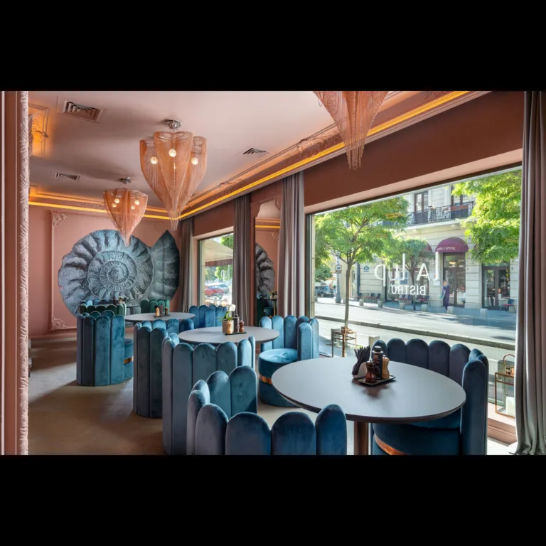 Biglove Clover 700 - Vision La Lup Bistro - 1