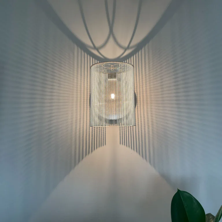 topfold-folcframe-hardshadows